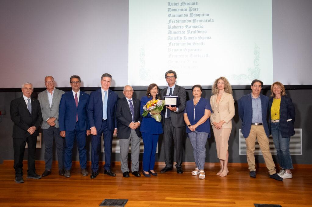 L’ingegnere Paola Marone è stata insignita della Targa al Merito Professionale dall’Ordine degli Ingegneri della Provincia di Napoli